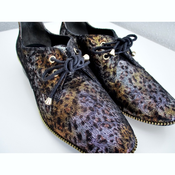 Adrianna Papell Metallic Cheetah Paxton Oxfords - Picture 8 of 10